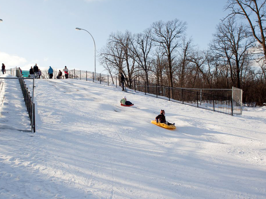 toboggan hill.jpg (503 KB)